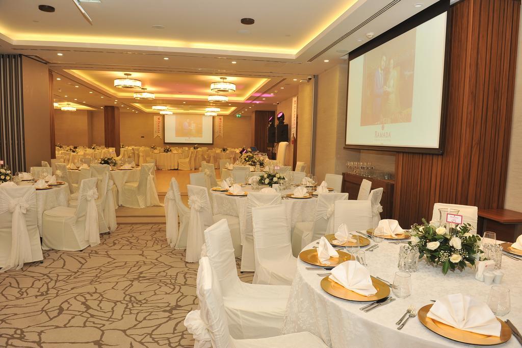 Ramada Hotel & Suites Adana Exterior foto